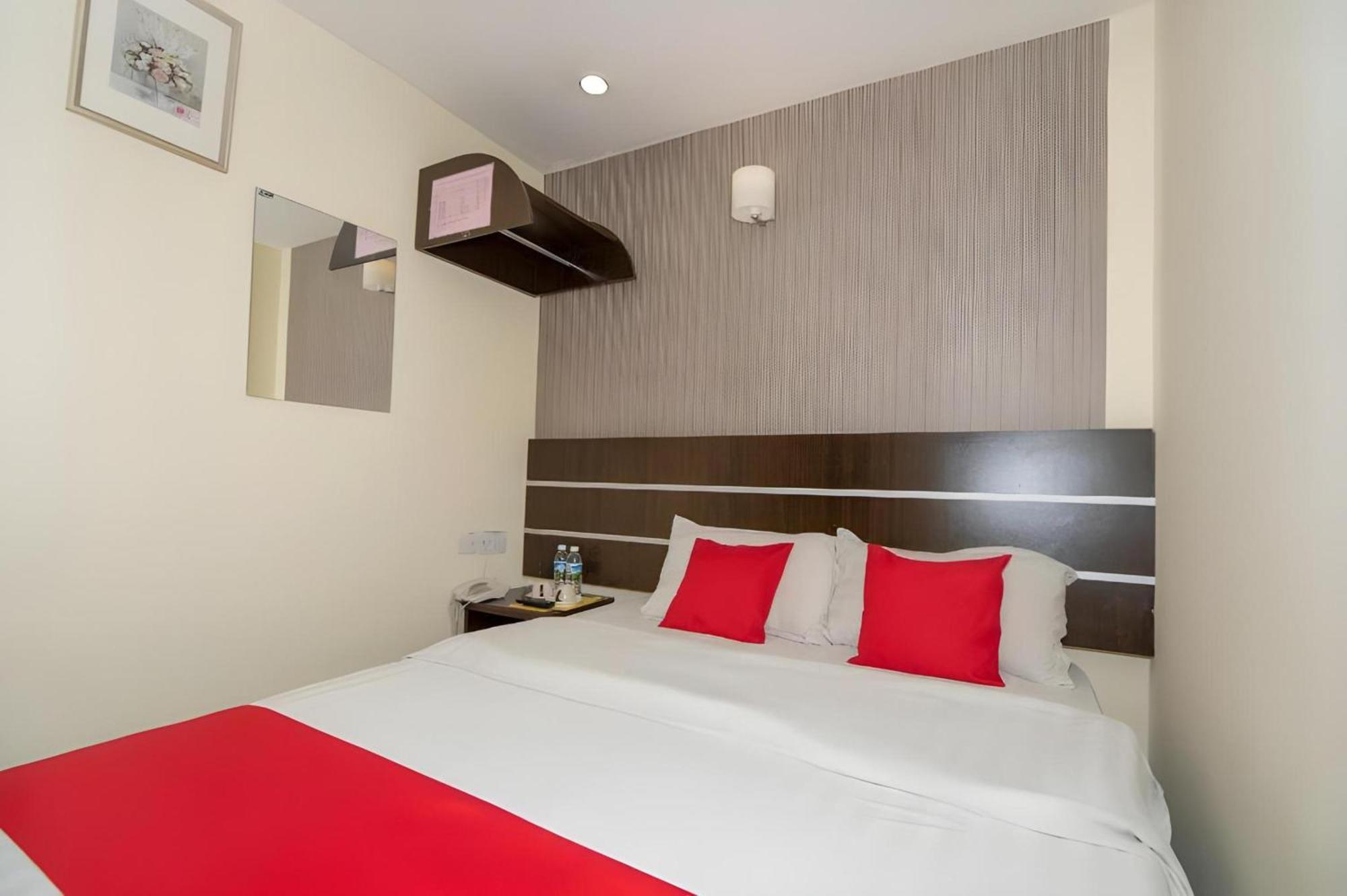 Super Oyo 89944 Stay Inn Кота-Кинабалу Экстерьер фото
