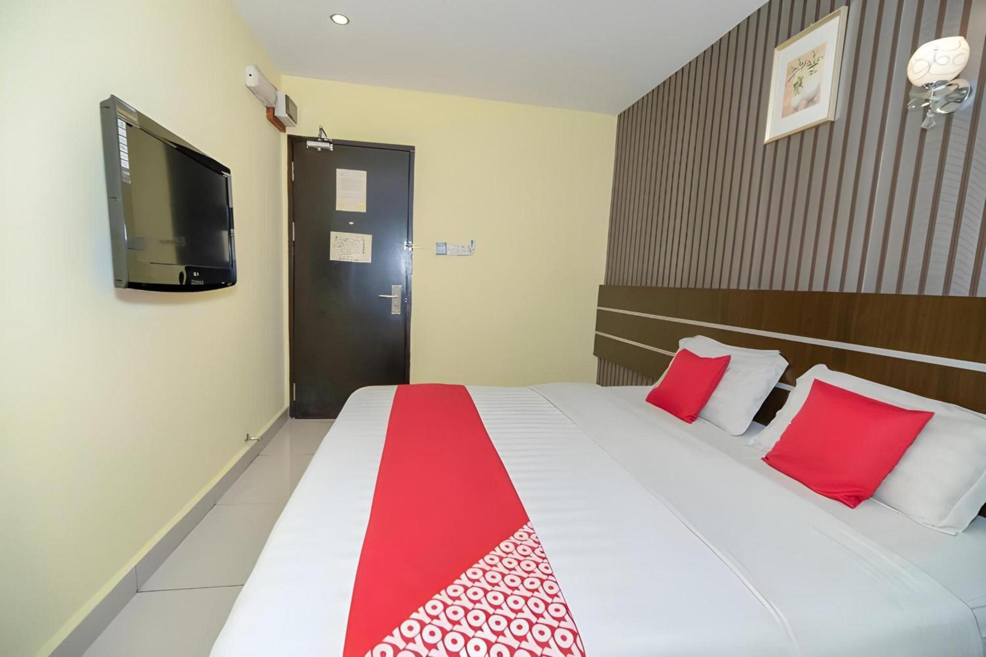 Super Oyo 89944 Stay Inn Кота-Кинабалу Экстерьер фото