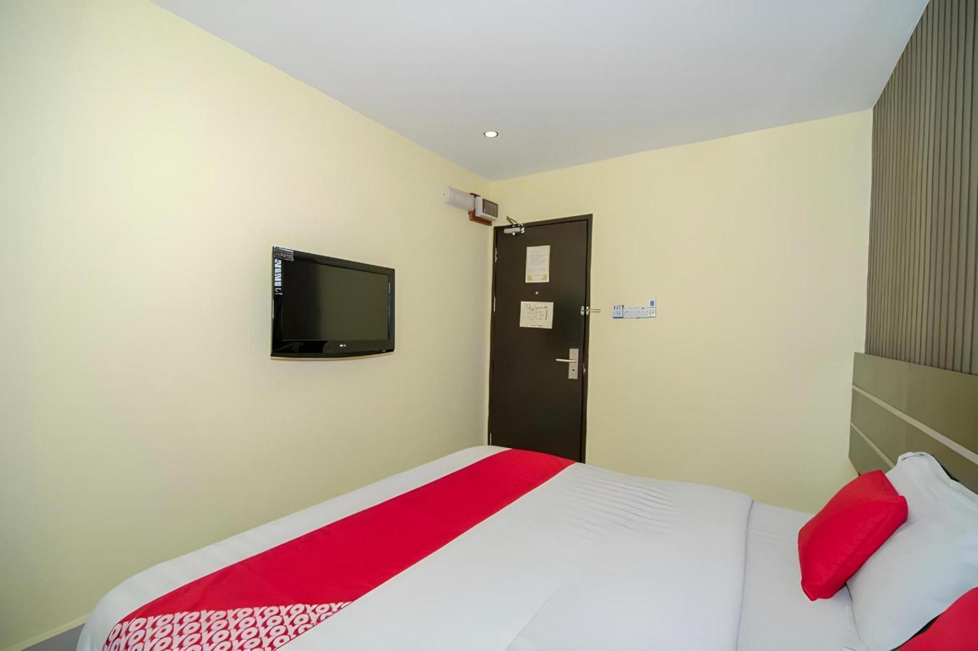 Super Oyo 89944 Stay Inn Кота-Кинабалу Экстерьер фото