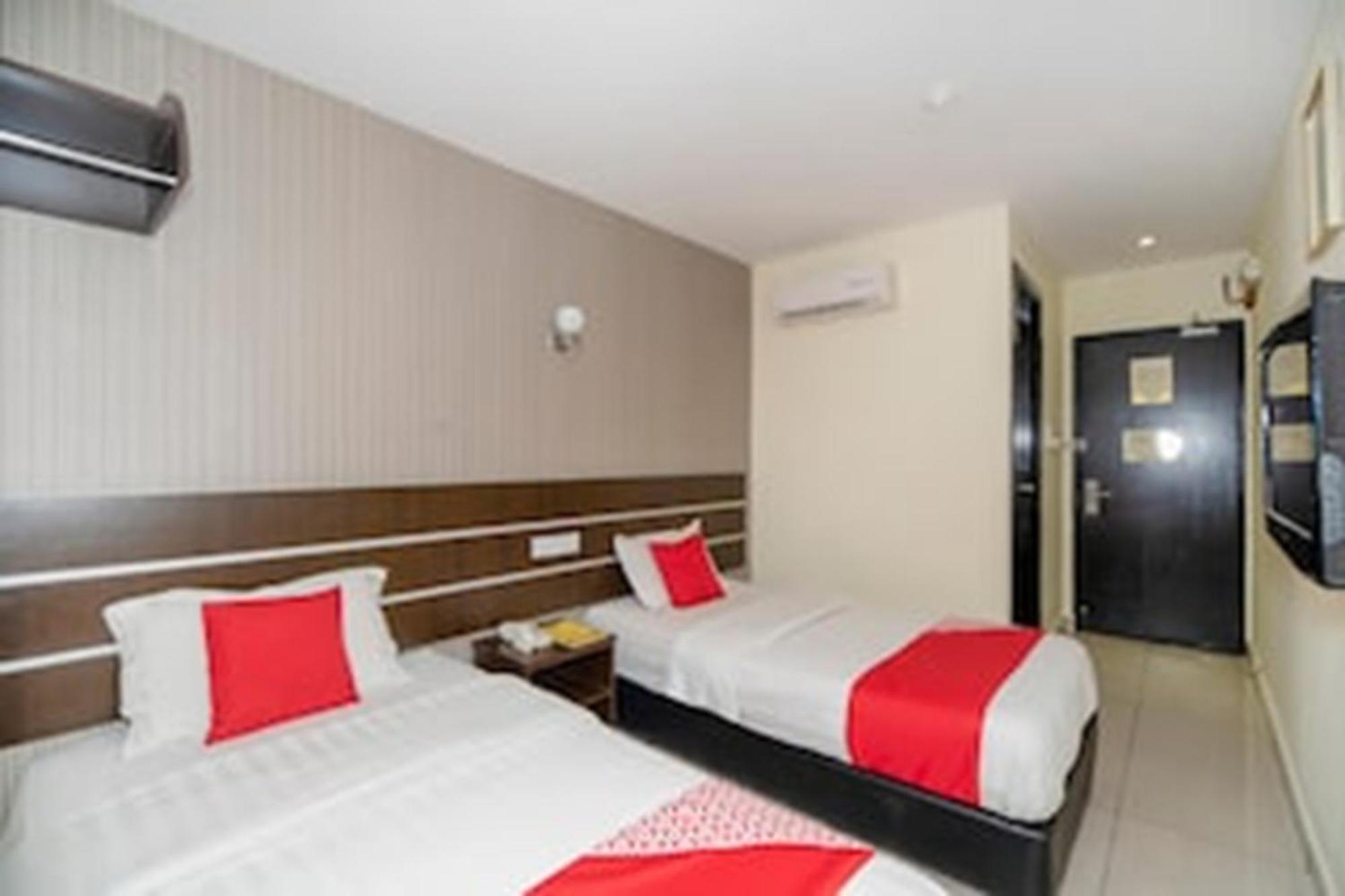 Super Oyo 89944 Stay Inn Кота-Кинабалу Экстерьер фото